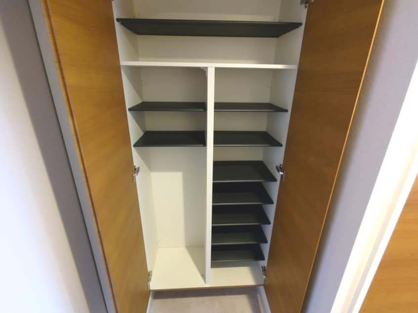 靴箱 ﾌｧｰｽﾄﾌｨｵｰﾚ江坂ｶﾞｰﾃﾞﾝ(409)