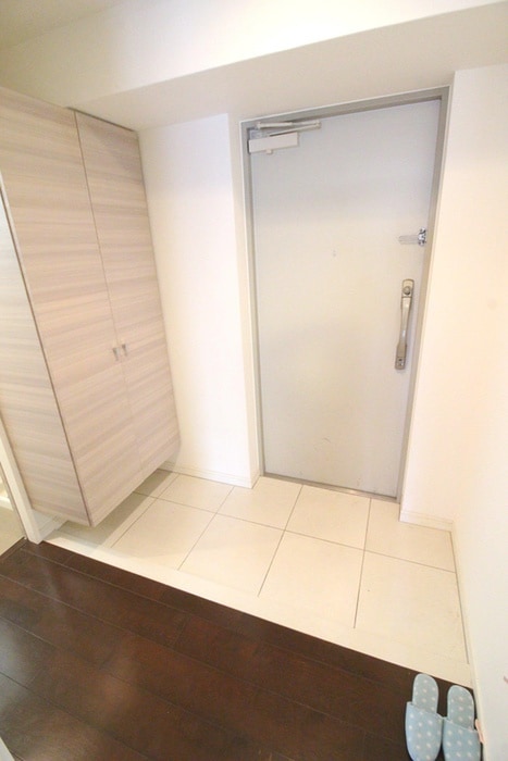 玄関 Ｎ　ｓ　Ｆｉｒｓｔ　Ｉ２Ｍ