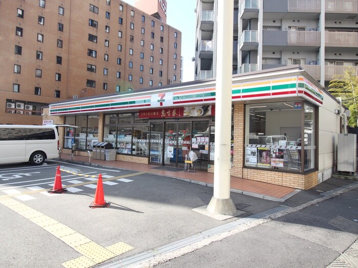 セブンイレブン(コンビニ)まで200m Ｎ　ｓ　Ｆｉｒｓｔ　Ｉ２Ｍ