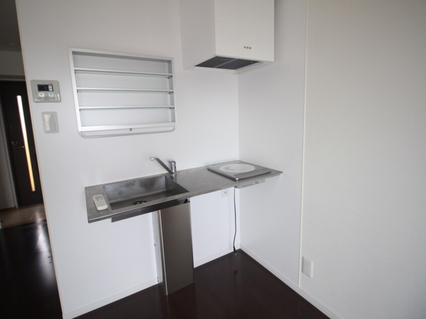 キッチン ﾜｺｰﾚﾌﾟﾗﾃｨｰｸ神戸深江駅前