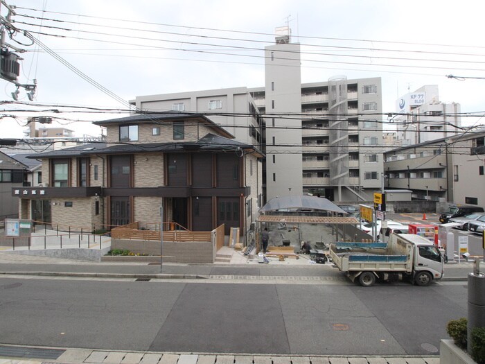 室内からの展望 ﾜｺｰﾚﾌﾟﾗﾃｨｰｸ神戸深江駅前