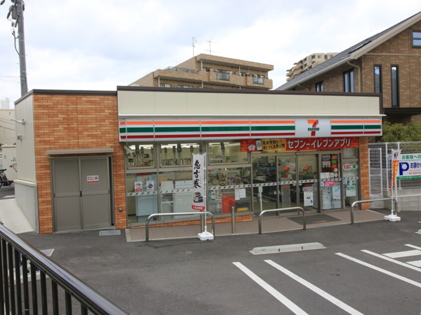 セブンイレブン(コンビニ)まで25m Ｌａ・Ｐｒｏｓｐｅｒｉｔａ