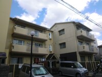 亀井ロイヤルハイツ