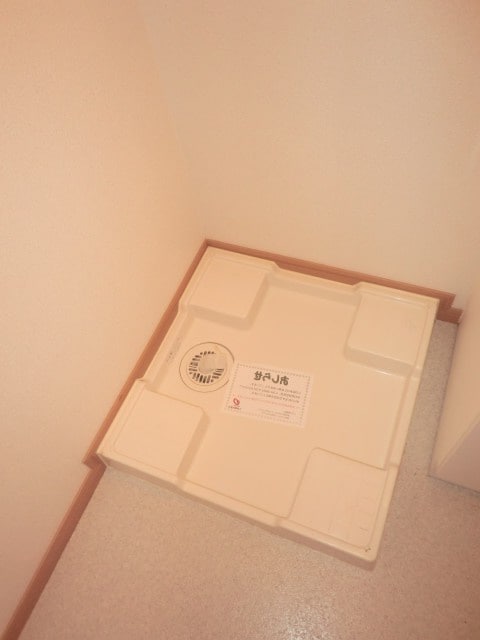 洗濯機置場 クリザンテ－ム山本Ⅱ