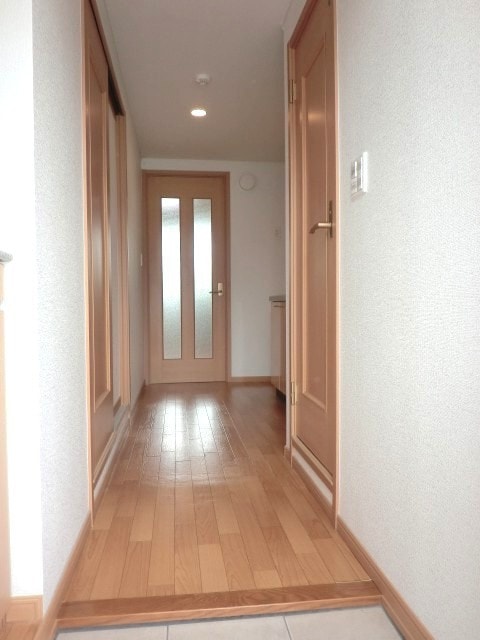 玄関 クリザンテ－ム山本Ⅱ