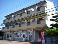 ハイツニシカワ