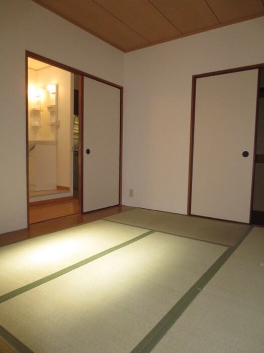 居室 ハイツニシカワ