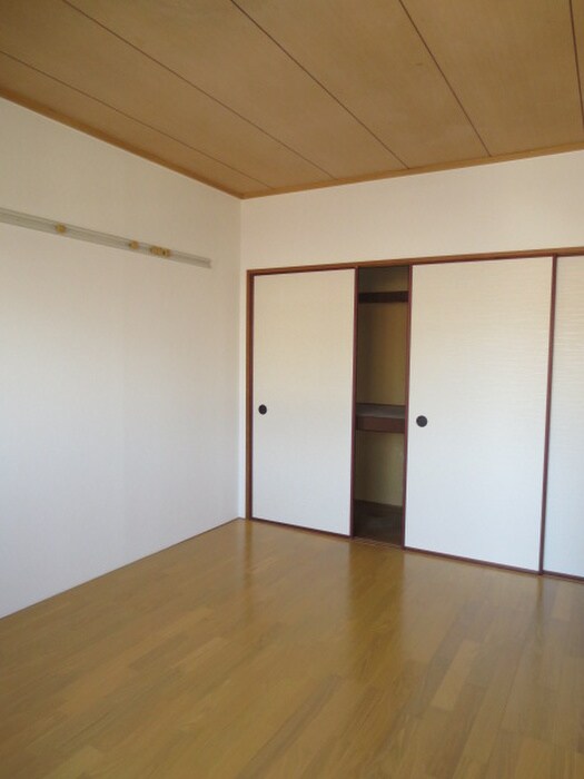 居室 ハイツニシカワ