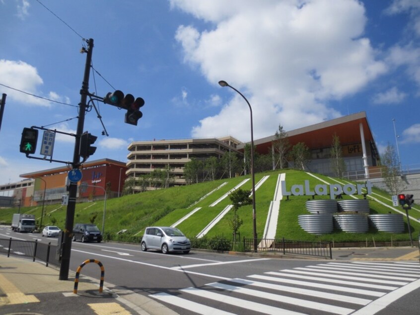 ららぽーと和泉(ショッピングセンター/アウトレットモール)まで5700m ハイツニシカワ