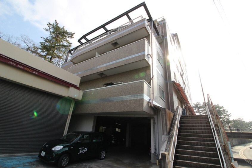 外観写真 La　Planta　Baja 緑地