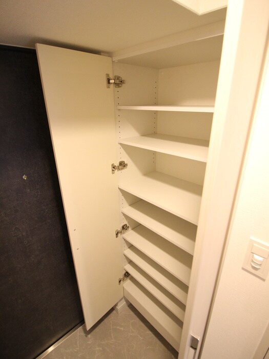 靴箱 ライジングメゾン新大阪SOUTH