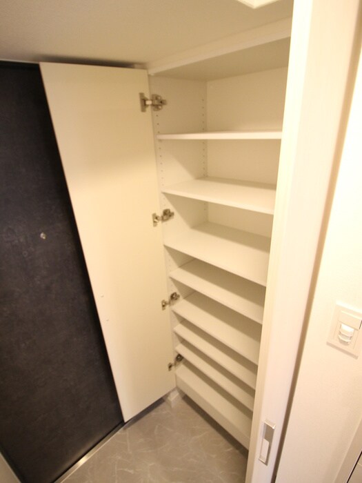 靴箱 ライジングメゾン新大阪SOUTH