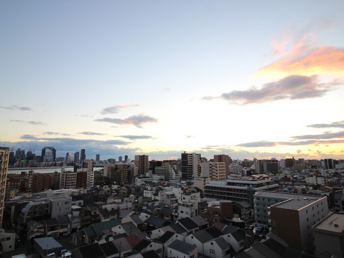 室内からの展望 ライジングメゾン新大阪SOUTH