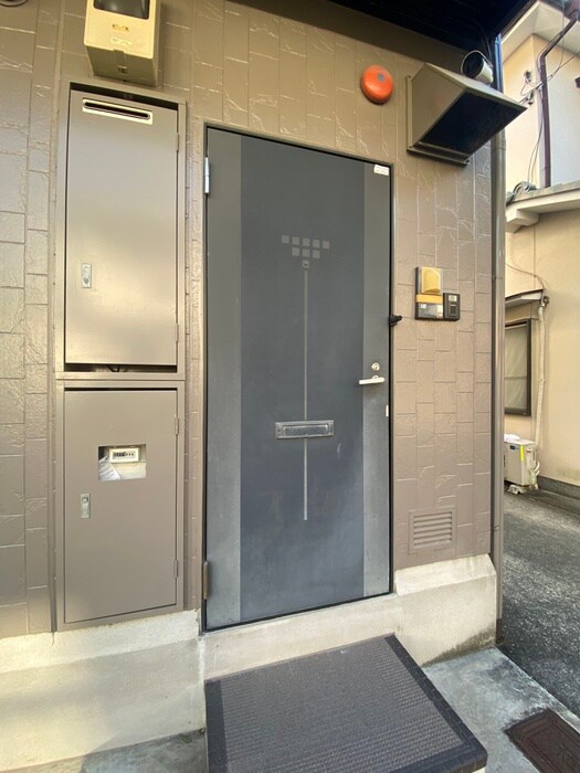 エントランス部分 リブレ常盤