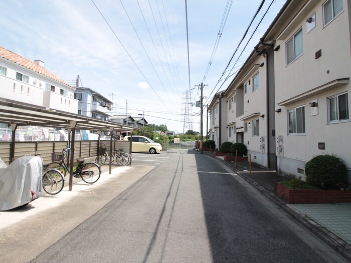 駐車場 光荘