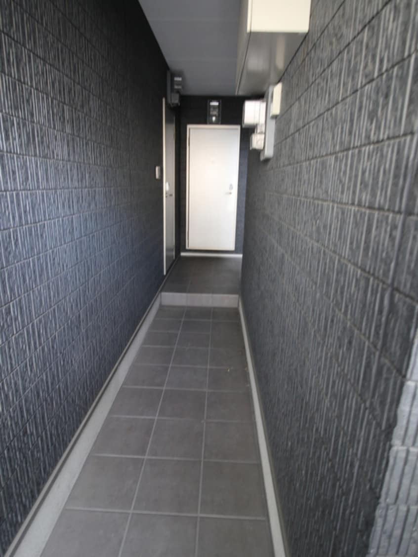 エントランス部分 ブルーグレイス大正