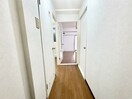 廊下 フロ－ラル井上