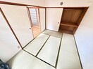 居室 フロ－ラル井上