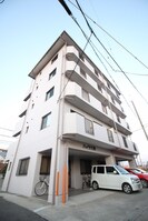 ハイツ大蔵の外観