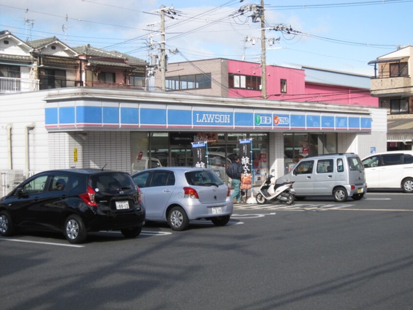 ローソン 東大阪宝町店(コンビニ)まで688m まるはちマンション