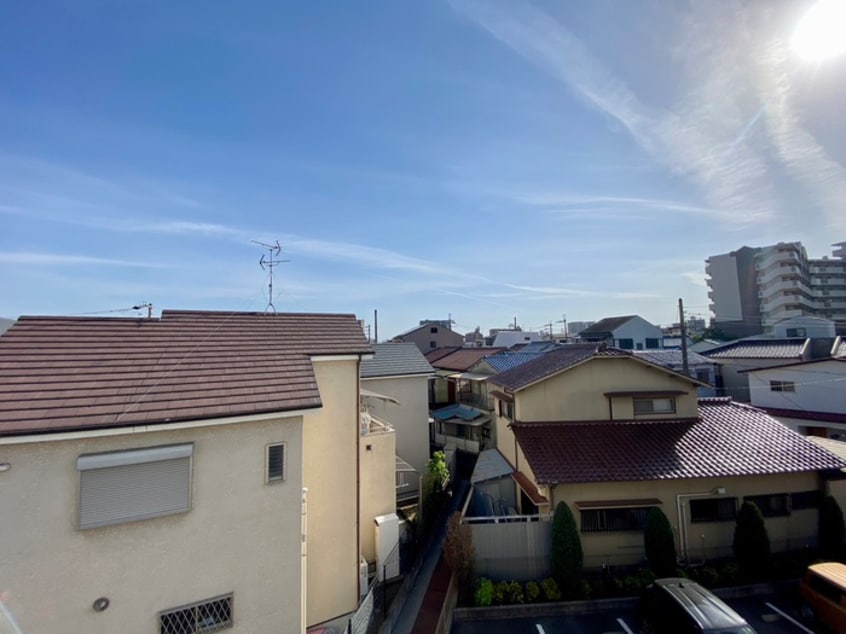 室内からの展望 ﾌｼﾞﾊﾟﾚｽｽﾘ-ﾊ-ﾌﾞｽﾞ東三国ヶ丘