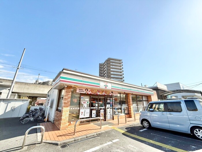 セブンイレブン(コンビニ)まで670m エクセル田辺