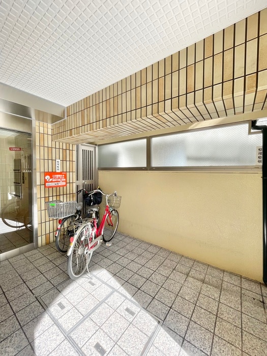 駐輪場 グローバル夕陽ケ丘