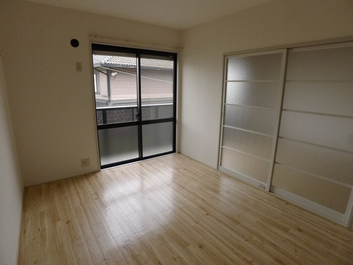 居室 ディアス加友