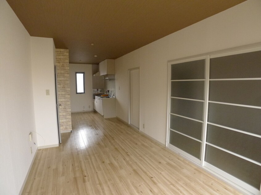 居室 ディアス加友