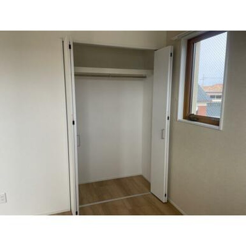 収納 プレミール小野王子町