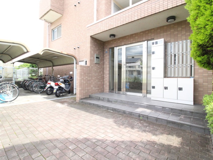 エントランス部分 シャンブル学園町