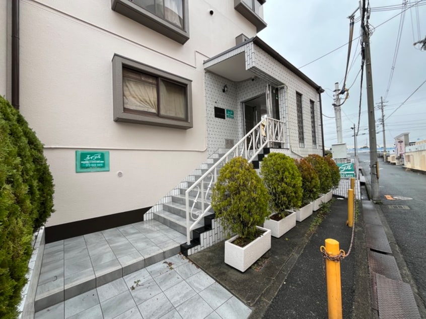 エントランス部分 中マンション