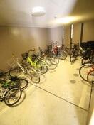 駐輪場 ロ－レルコ－ト