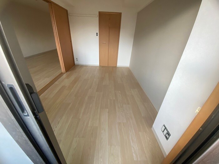 居室 ロ－レルコ－ト