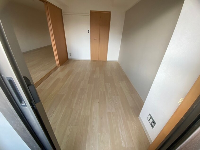 居室 ロ－レルコ－ト