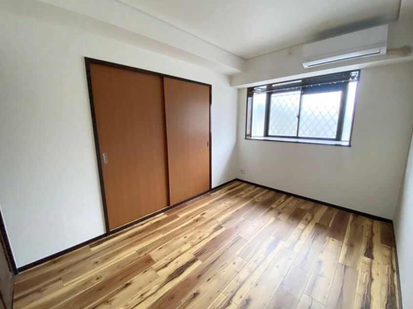 居室 エクセレント甲子園１１番館