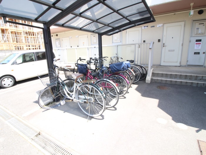 駐輪場 ローズハイツ花園