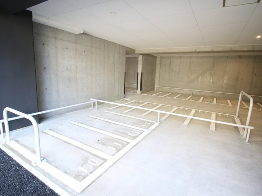 バイク置き場 ﾌｫ-ﾘｱﾗｲｽﾞ大阪ｳｴｽﾄﾍﾞｲ（409）