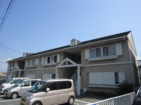 ドミール・ナカエ