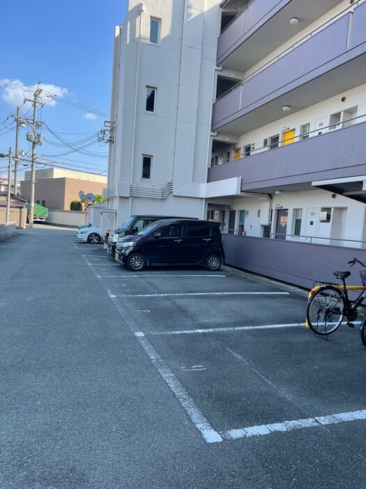 駐車場 シャトータナカ