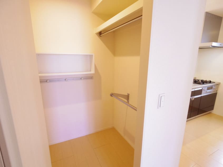 収納 メゾンド本町