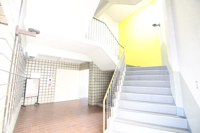 エントランス部分 サンハイム陵西