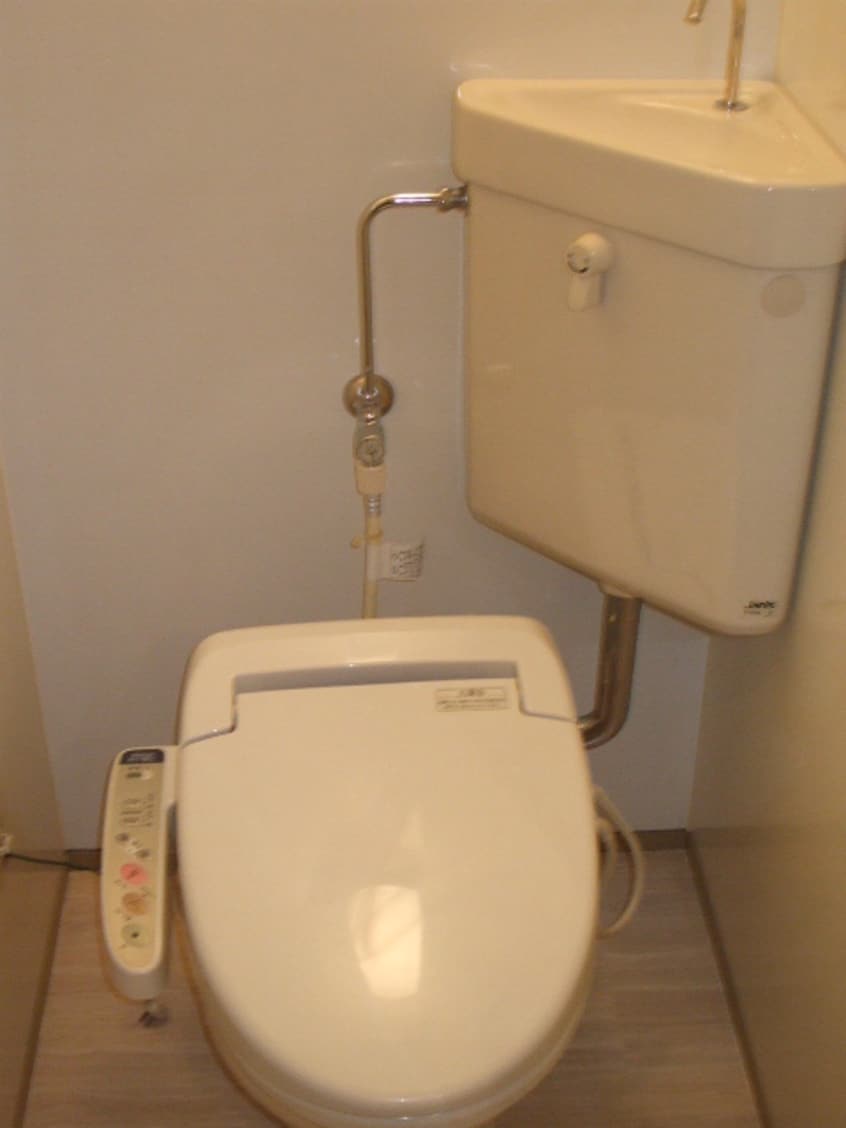 トイレ アスヴェル京都市役所前(８０１)