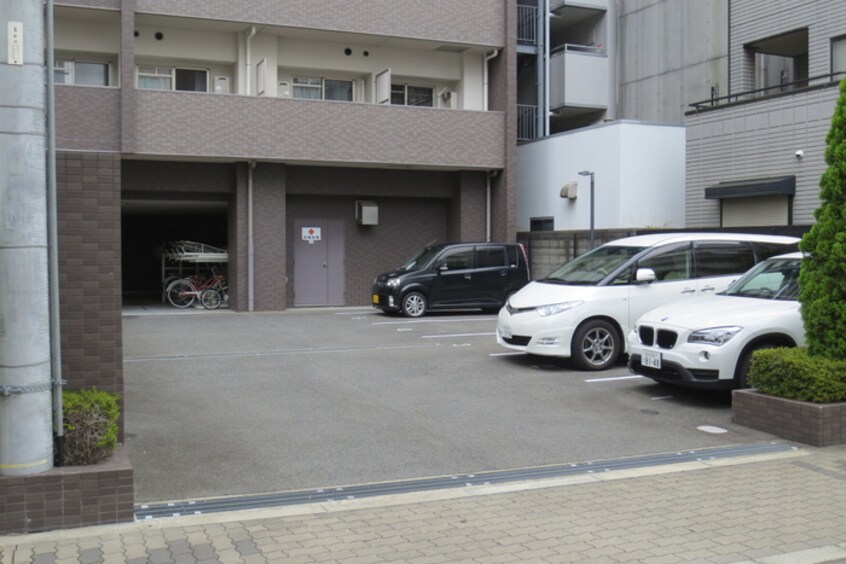 駐車場 アドバンス新大阪Ⅴ(302)