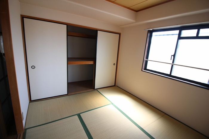 居室 メゾンヒラタ