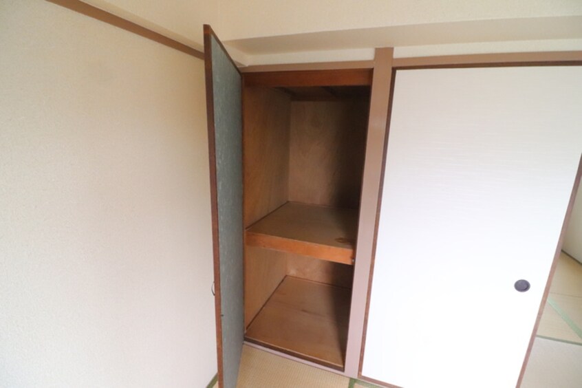 収納 メゾン武庫川
