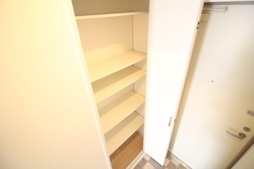 靴箱 トライアンフ北三国