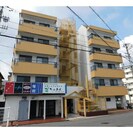 小松里マンションの外観