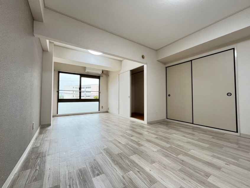 居室 ﾛｲﾔﾙﾊｲﾂ神田