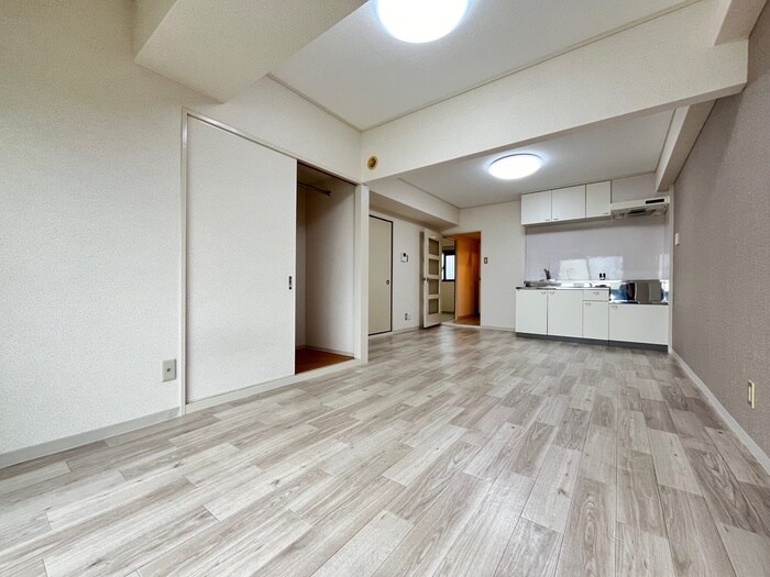 居室 ﾛｲﾔﾙﾊｲﾂ神田